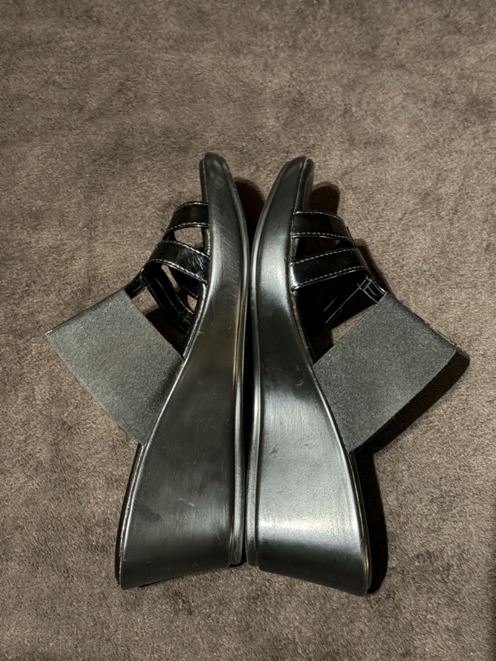 Lian Makers Black Patent Platform Pump Sandals - Picture 8 of 9